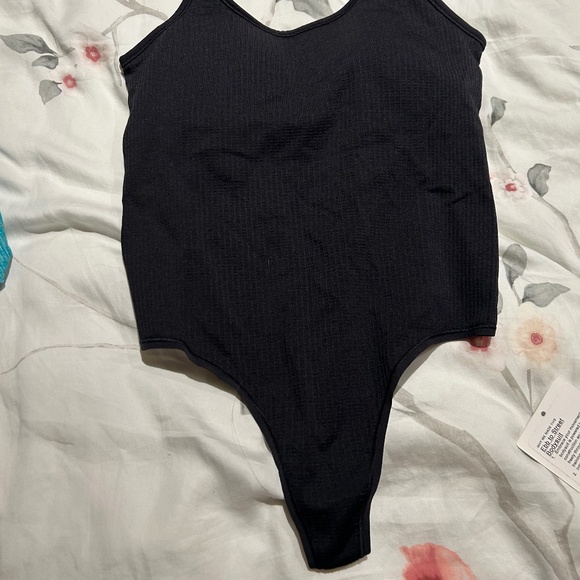Lululemon Ebb to Street Bodysuit Size 6 - Picture 3 of 4